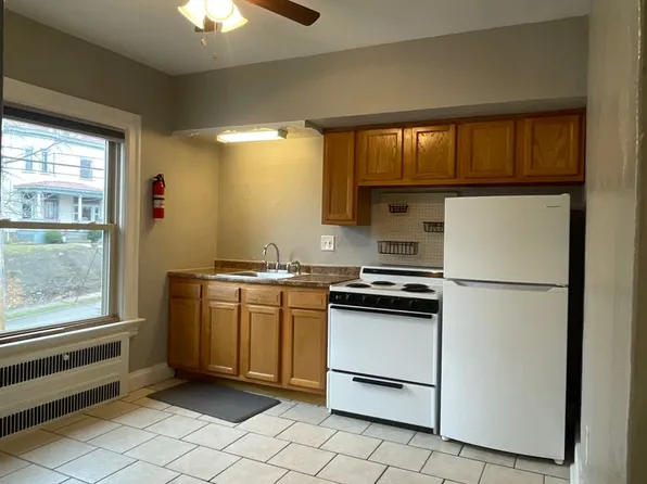 Balph House: 4 unit with one apartment on each floor, 168 N Balph Ave APT 2, Pittsburgh, PA 15202