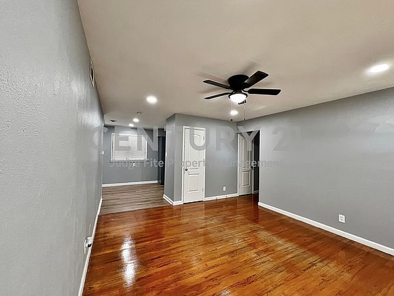2nd image of 714 Cranbrook Ln
