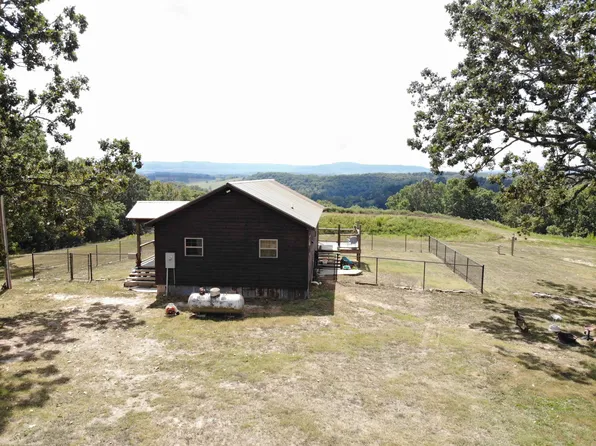 1811 Grassy Rd, Marshall, AR 72650