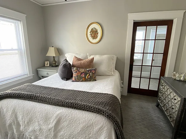 281 N Main St #2 — Photo 8
