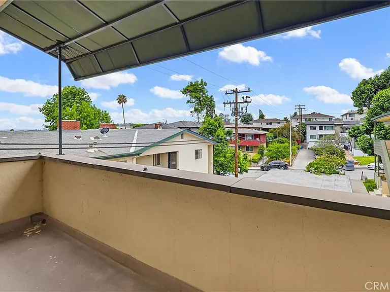 312 Raymondale Dr — Photo 13