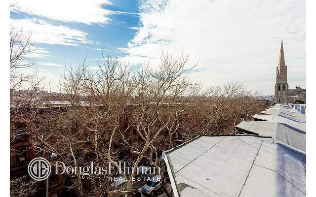 Sold by Douglas Elliman | media 14