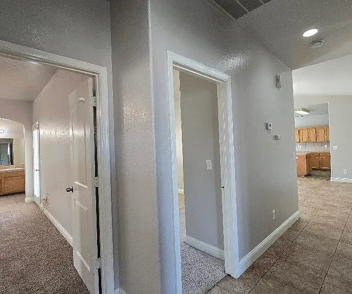 4726 N Erie Ave — Photo 28