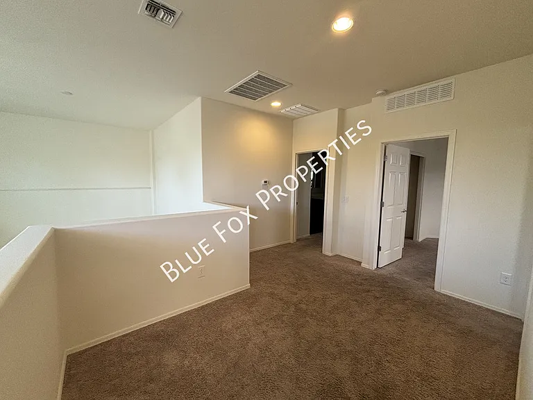 4170 N Thurston Ln #101 — Photo 7
