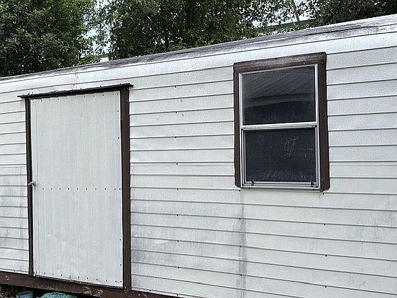 5th image of 101 Miller St