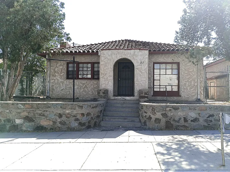 213 N 2nd Ave — Photo 14