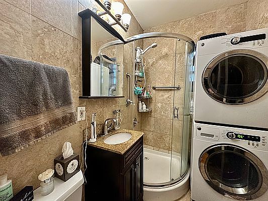 3rd image of 133 E 31st St #3