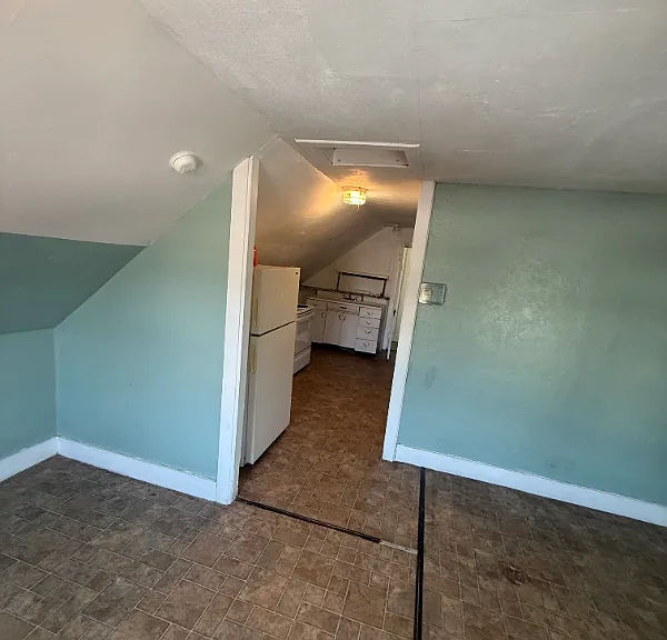 10 Monroe Hwy #4 — Photo 2