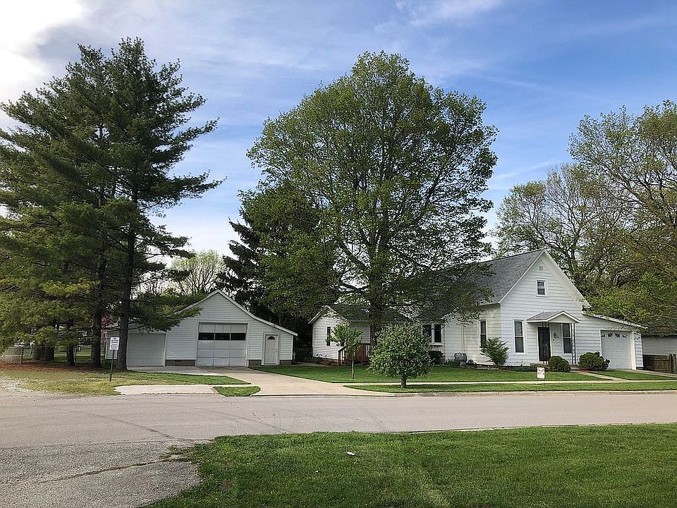 4 car detached garage