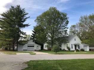 58 E North St, Rossville, IN 46065