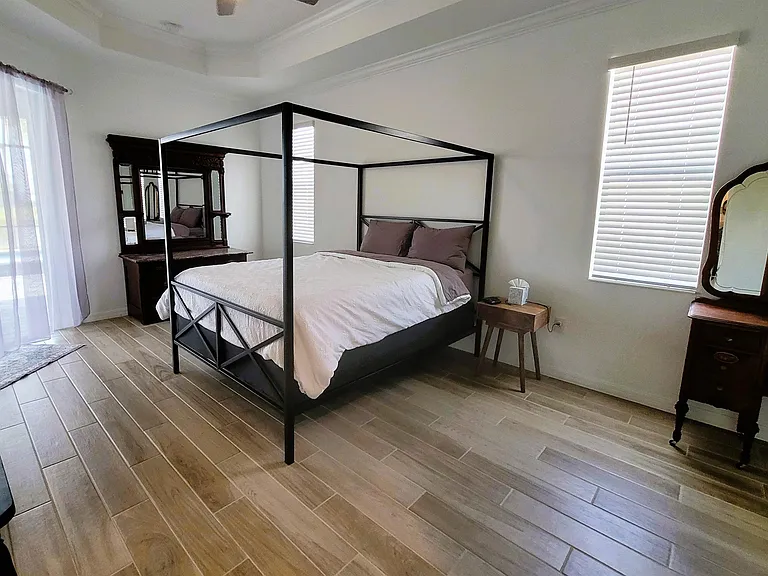 5909 Berwick Ln — Photo 7