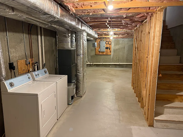 42 N Main St #A — Photo 10
