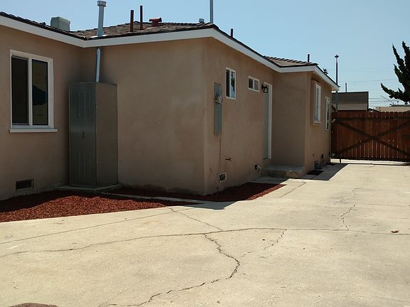 4th image of 651 W 113th St