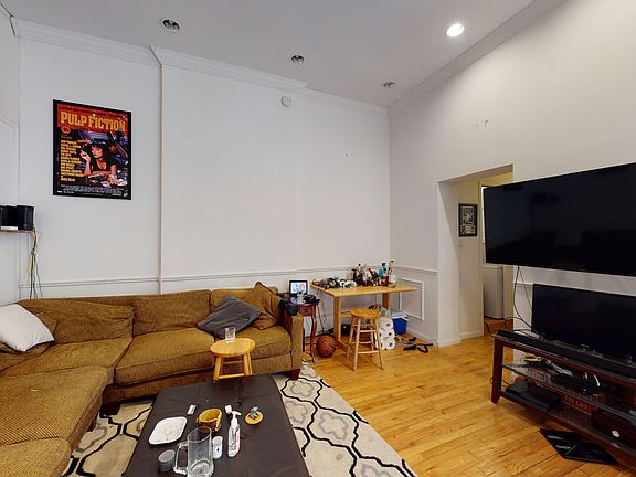 2nd image of 322 2nd Ave APT 2