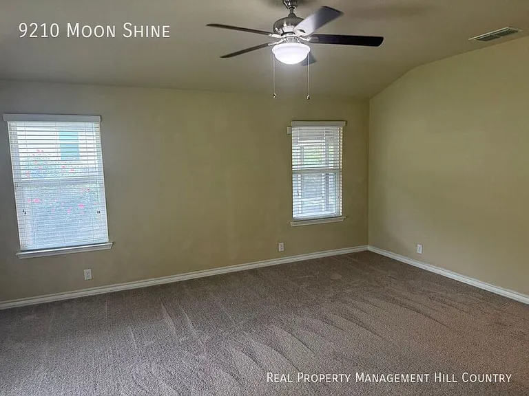 9210 Moon Shine — Photo 9