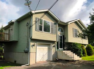 121 Bull Run, Long Pond, PA 18334