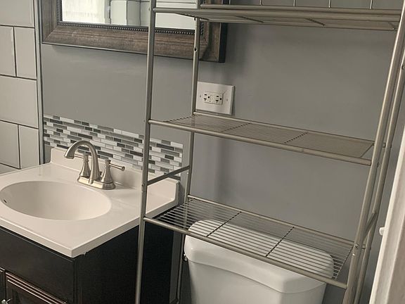 4th image of 5806 S Peoria St #1