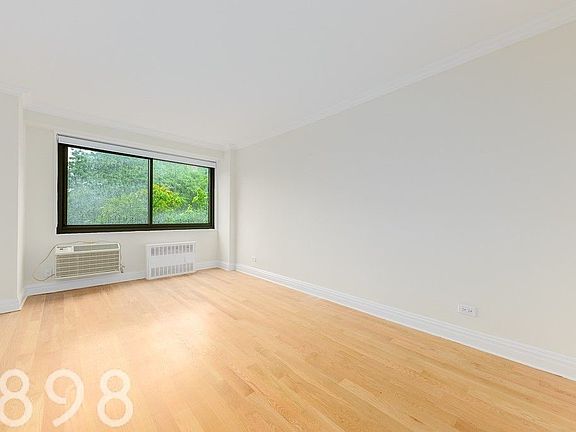 5th image of 160 W 97th St APT 3B
