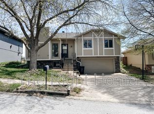 6323 N 112th Cir, Omaha, NE 68164