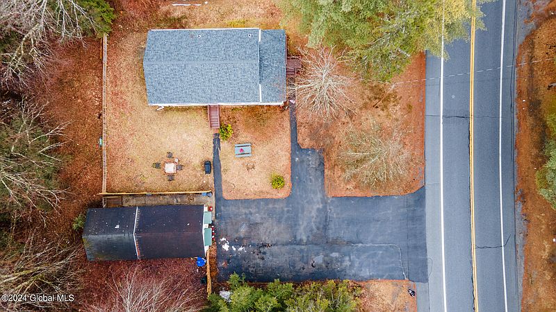 5th image of 753 Lake Avenue