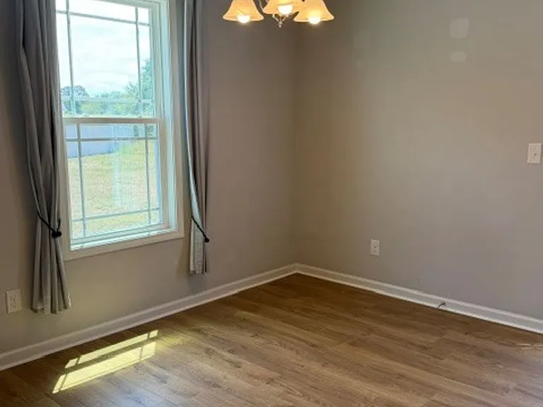 108 Emmitt And Angies Dr — Photo 13