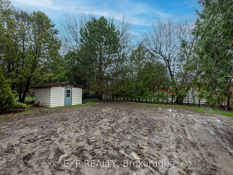 614 Chiddington Ave — Photo 17