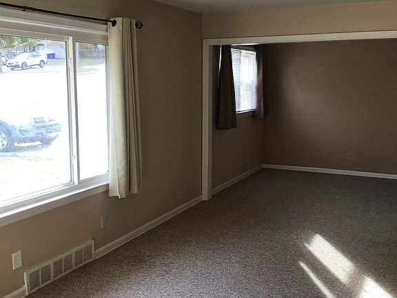 Front living room toward dining room space