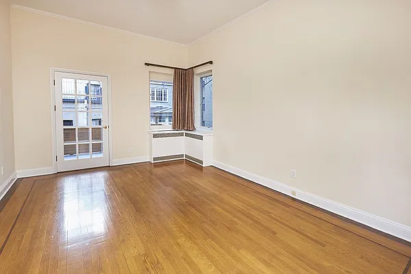 Rented by Fox Residential Group | media 8