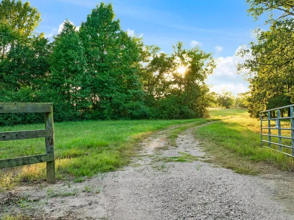 721 County Road 2127 N, Detroit, TX 75436