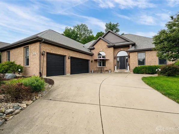 3951 Liam Ct, Bellbrook, OH 45305