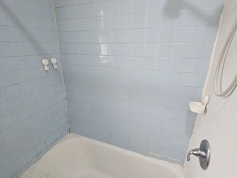 385 Morris St — Photo 17
