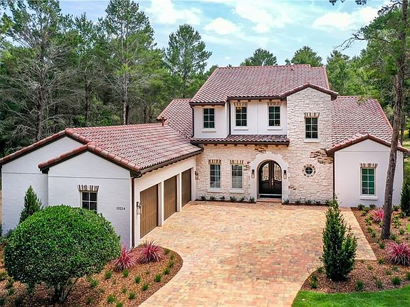 2nd image of 15214 Pendio Dr