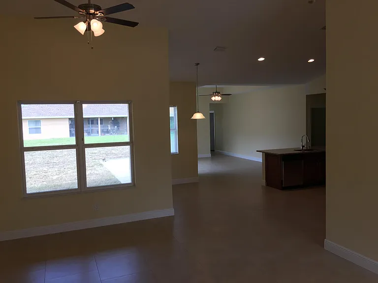 5866 NW Mesa Cir — Photo 3