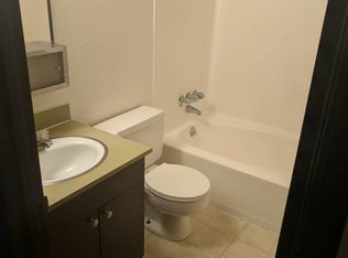 2305 S 74th St APT 3, Tacoma, WA 98409