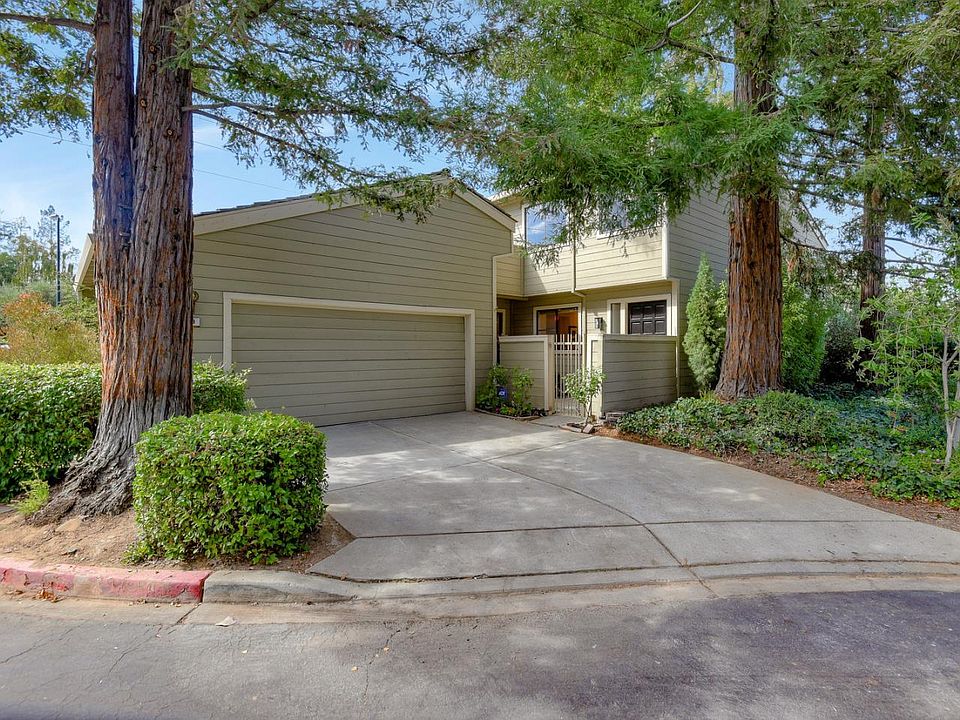 1st image of 103 Baintree Pl