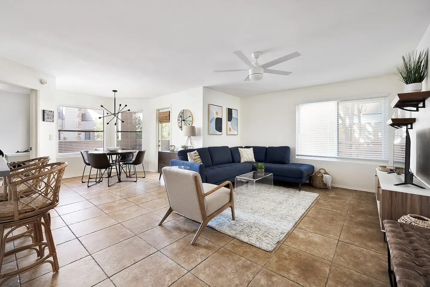 4850 E Desert Cove Ave — Photo 2
