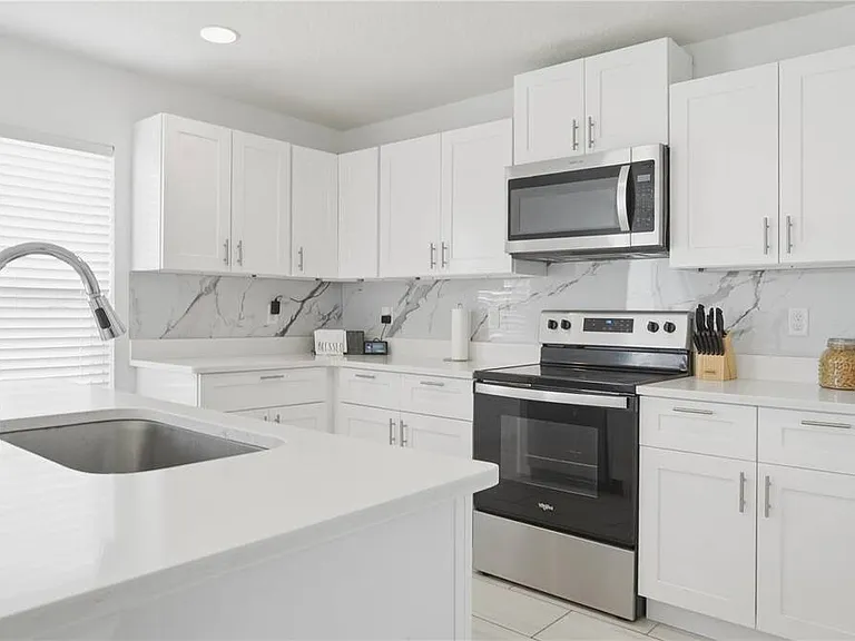 16 Alicante Ct — Photo 9