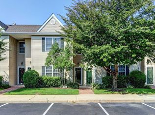 816 Portofino Pl, Melville, NY 11747