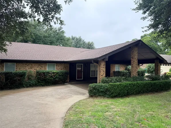 3262 Francis Dr, Fort Worth, TX 76116