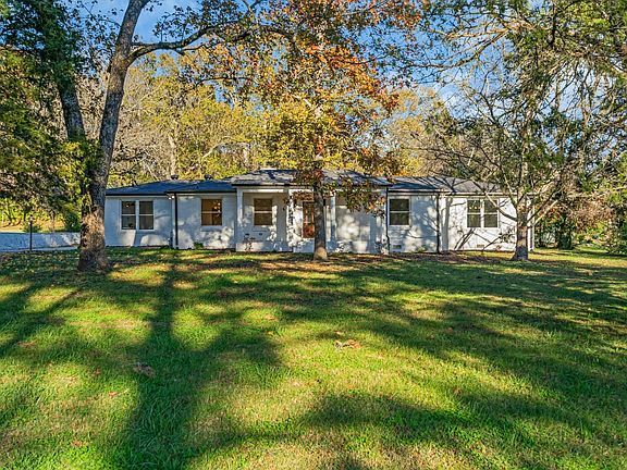 3rd image of 818 Bresslyn Rd