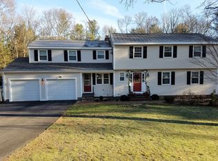375 Bennett St, Wrentham, MA 02093