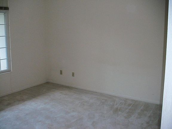 5th image of 4240 Endeavor Dr Unit 104