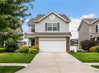 507 Palisades Dr, Saint Charles, MO 63301