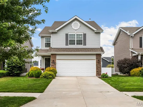 507 Palisades Dr, Saint Charles, MO 63301