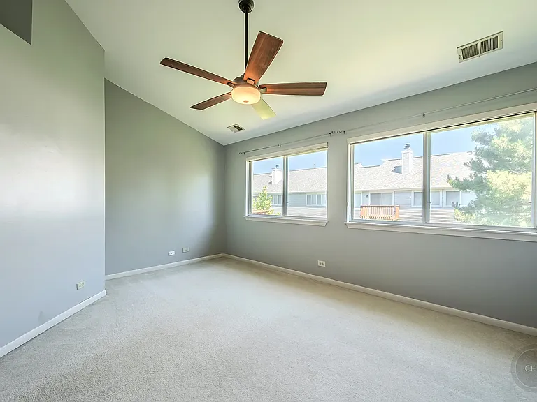 1136 E Cambria Ln S #1136 — Photo 35