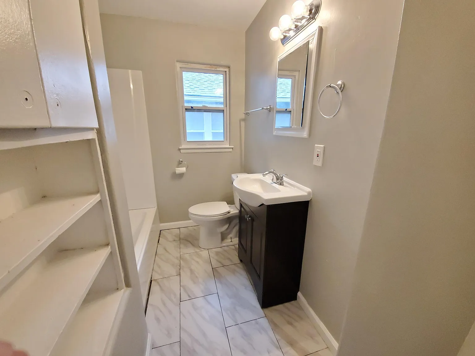 2 bed, 728 sqft, $1,450 — Photo 4