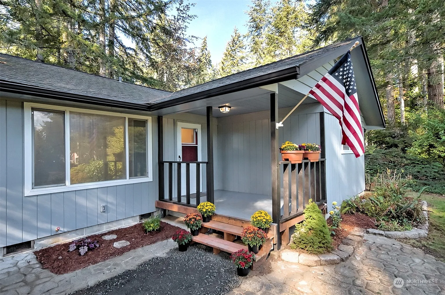 70 SE Clematis Court photo 1