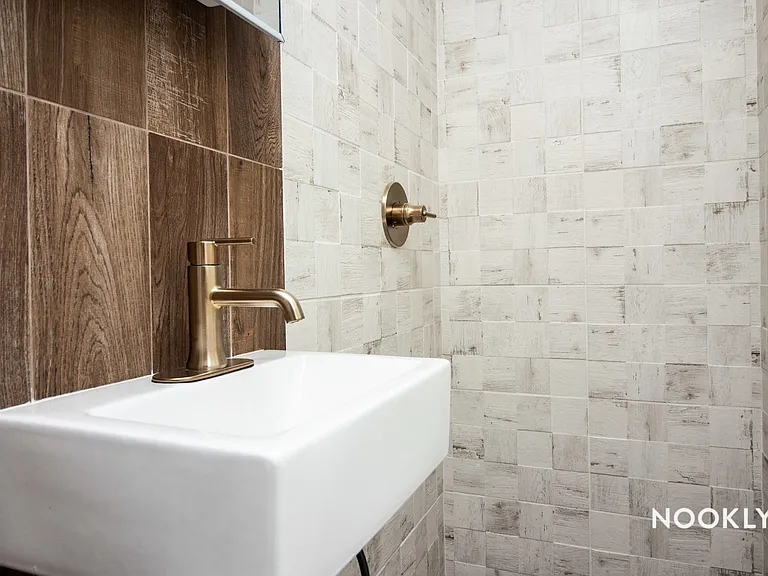 199 Stockholm St #2B — Photo 17
