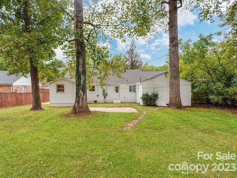 3339 Sargeant Dr — Photo 27