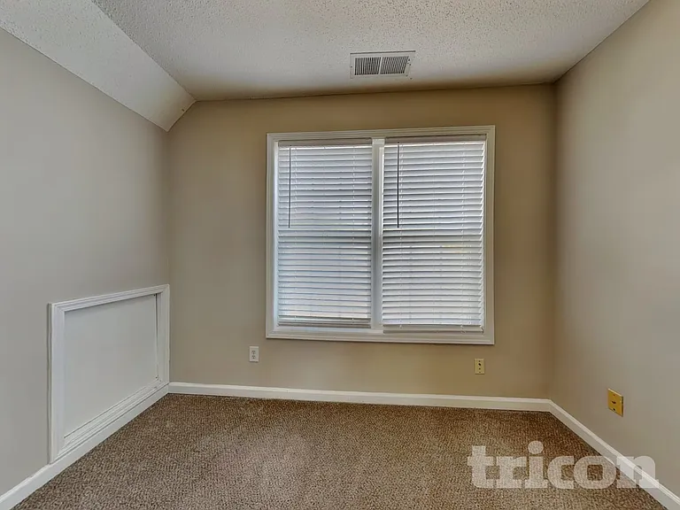 130 Kyle Way — Photo 18